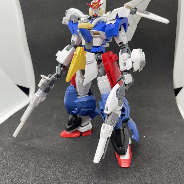 現在制作中の機体で今はコイツの完成を目指してます！開発過程も載せておきますがかなり初期のデザインから変返してますので、メイン画像が今の姿って感じです（3枚目）