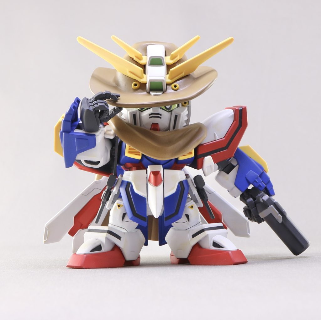 全身西部劇風世界観なので砂埃をつけた方がいいかなと思いウェザリングマスターで少しだけ汚しましたちなみに元から黄色いパーツは未塗装です