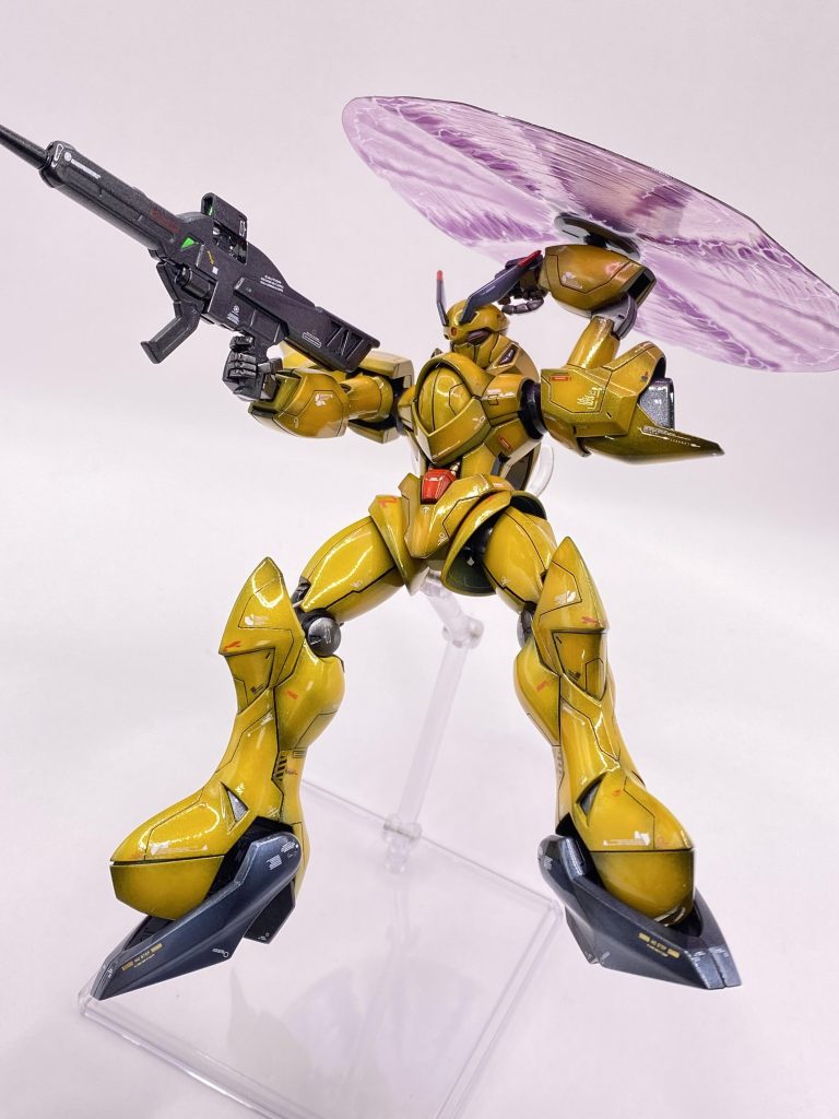 プロペラ+ビームシールド？？ガンダムシリーズ唯一の発想だったかと思いますが違和感がないわけではない…