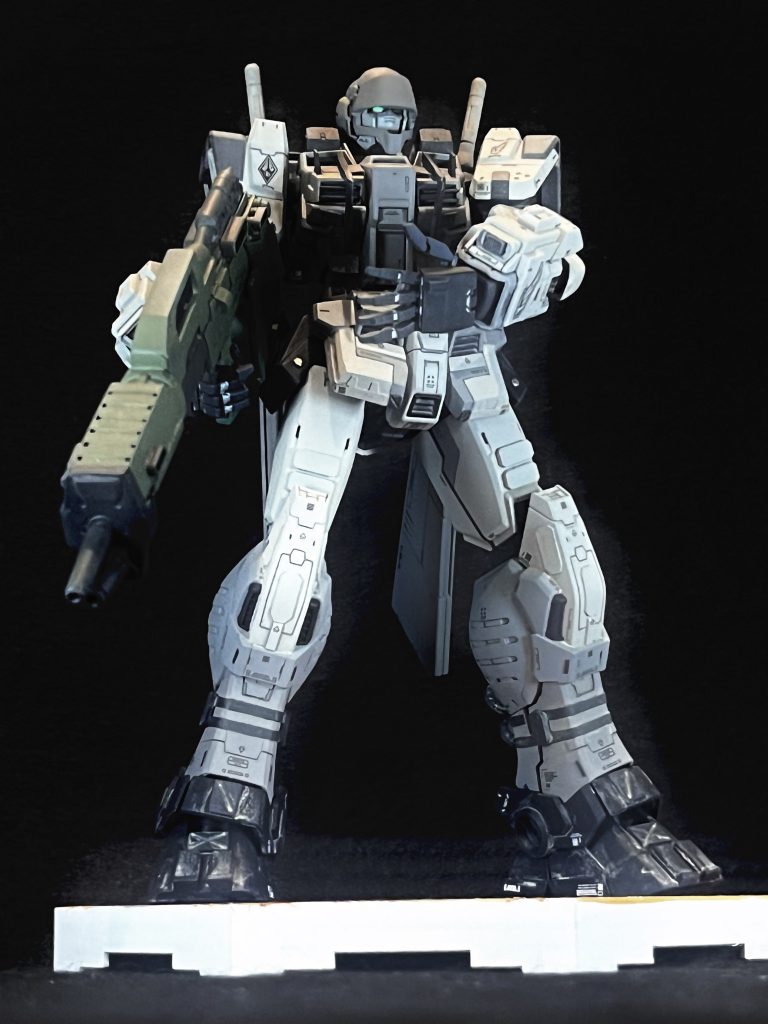 というわけで、ガンダムの元ネタ小説の実写映画をガンプラで再現してみるという捻りにひねったものを作ってみました。映画はかなり悪ノリしてる感じのおバカ加減なんですが、このノリが好きな人いたらぜひコメントお願いしますwもしスターシップトゥルーパーズに興味を持ってもらえましたら、各種サブスクで配信もされてるのでご覧になってみてください。 暴かれるブレインバグの秘密艦隊も揃った！武器もある！あとは貴方の入隊を待つばかり！共に戦い、晴れて栄光ある市民になろうではありませんか！