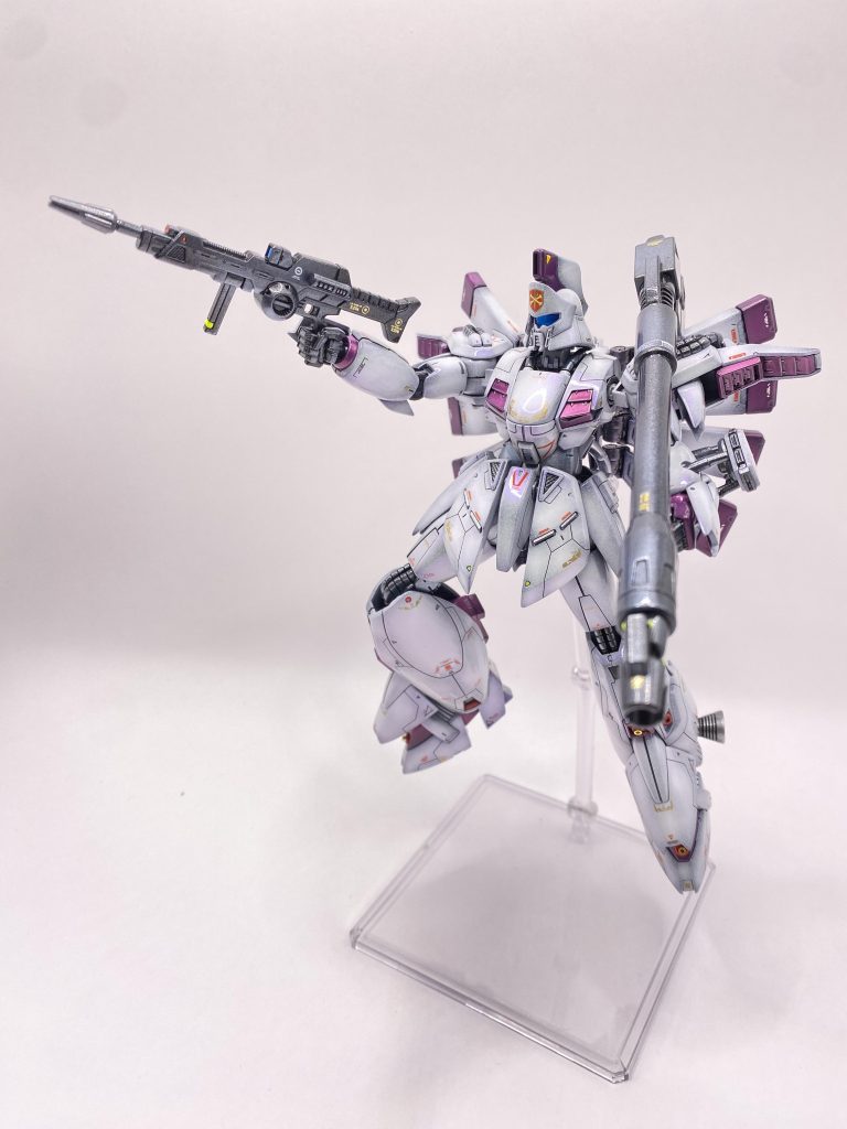 アシタのデカールはその名の通り翌日に剥がすものだと決めていましたが案外問題なく当日に剥がして、トップ吹きましたが白焼けもなく仕上げられました^^(湿度調整は大事)