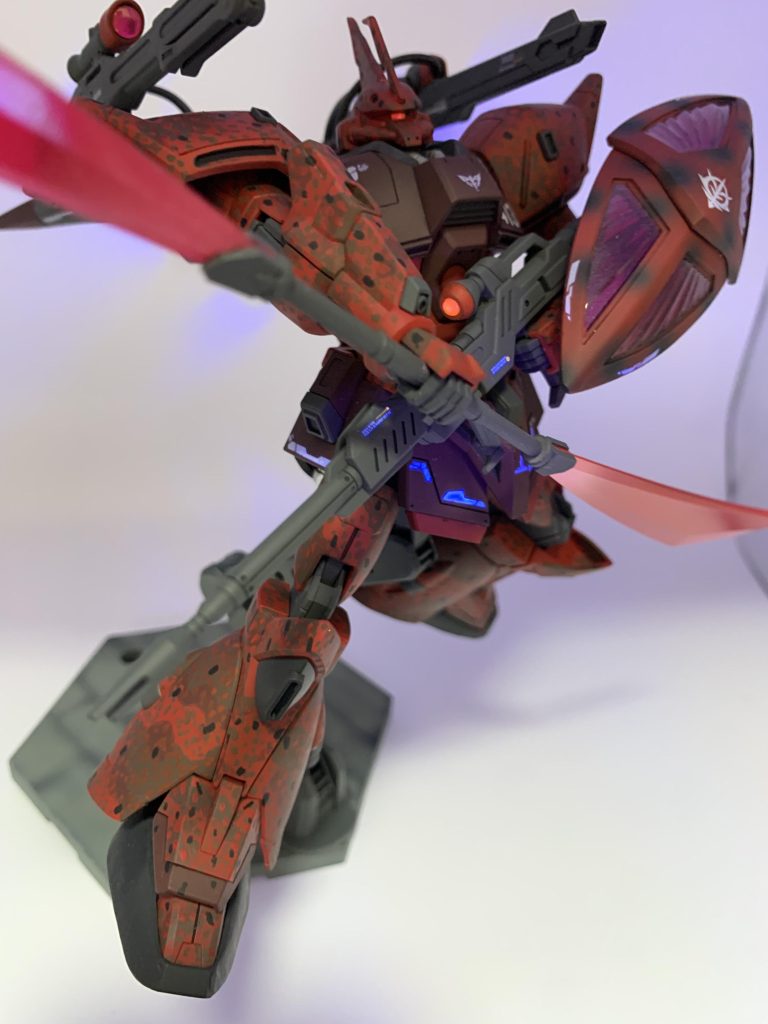 モノアイ、センサー類、デカールはUVライトで発光！！