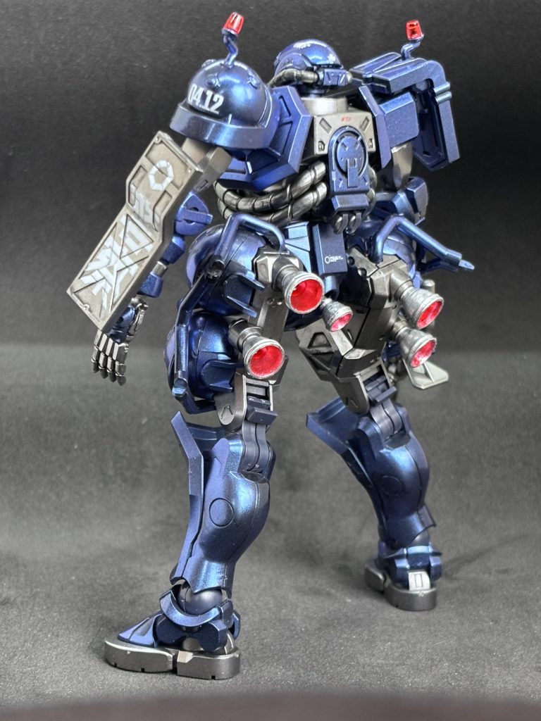 バーニアはガイアのスターブライトシルバーを筆塗りしてます。