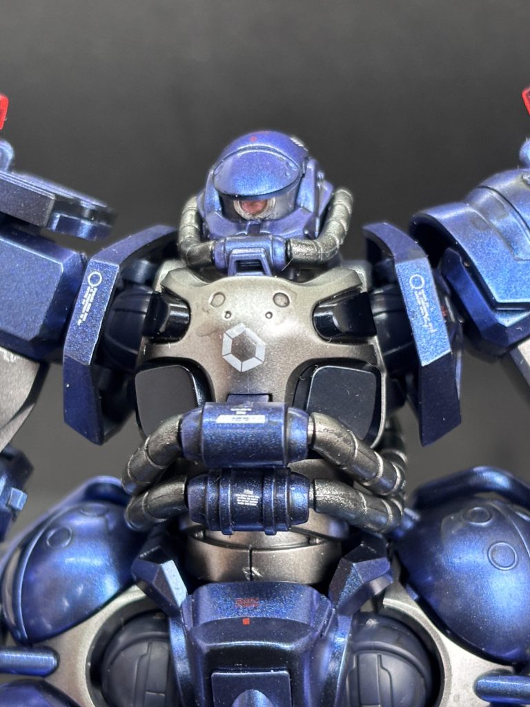 モノアイはいつものアクセサリーパーツで。