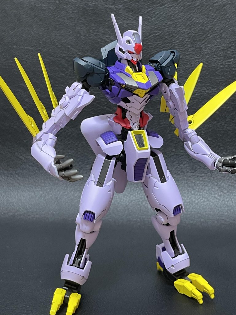 ちなみに腕のウイングユニットを外した状態です。ダブルエックスがサテライトキャノン打つ時にウイング展開してるみたいに見えますねwあ、気のせい？そうですか..