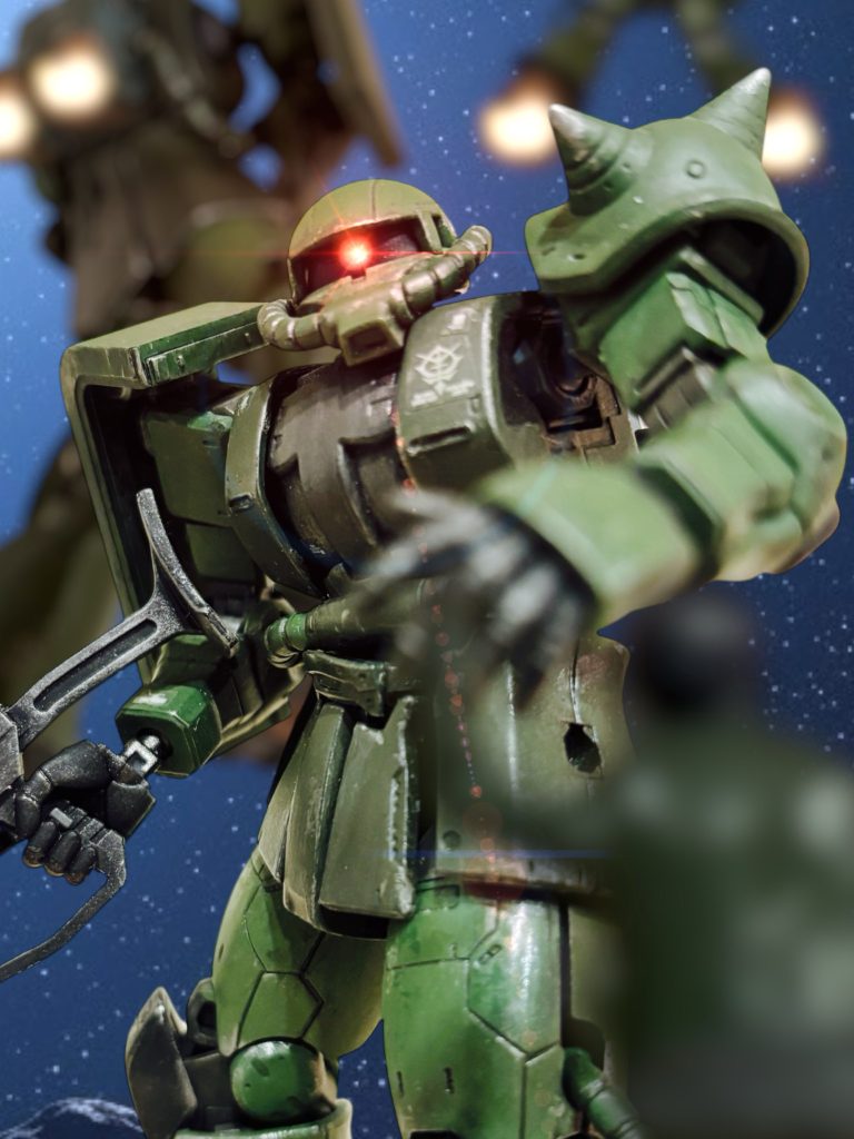 　しばらく身を潜めていたが、戦闘宙域に復帰する。巨大MAはかなり先まで進んで行き、状況はだいぶ落ち着いていた。ジオン軍はすでに崩れ、潰走が始まっている。あちこちで、脱出した兵士を曳いて、宙域を離脱していくザクやドムが見えた。