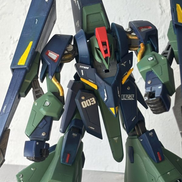 落ちろ！まだ子供の間合いだな」