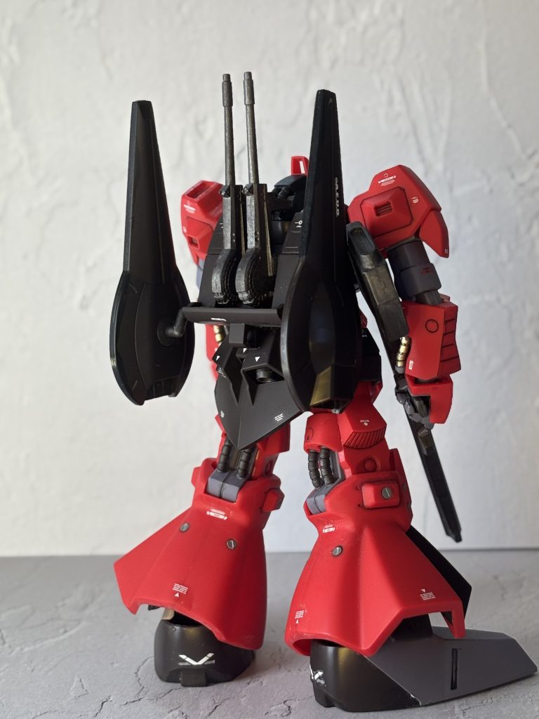 メタルパーツもいい具合にとりつけることができました。