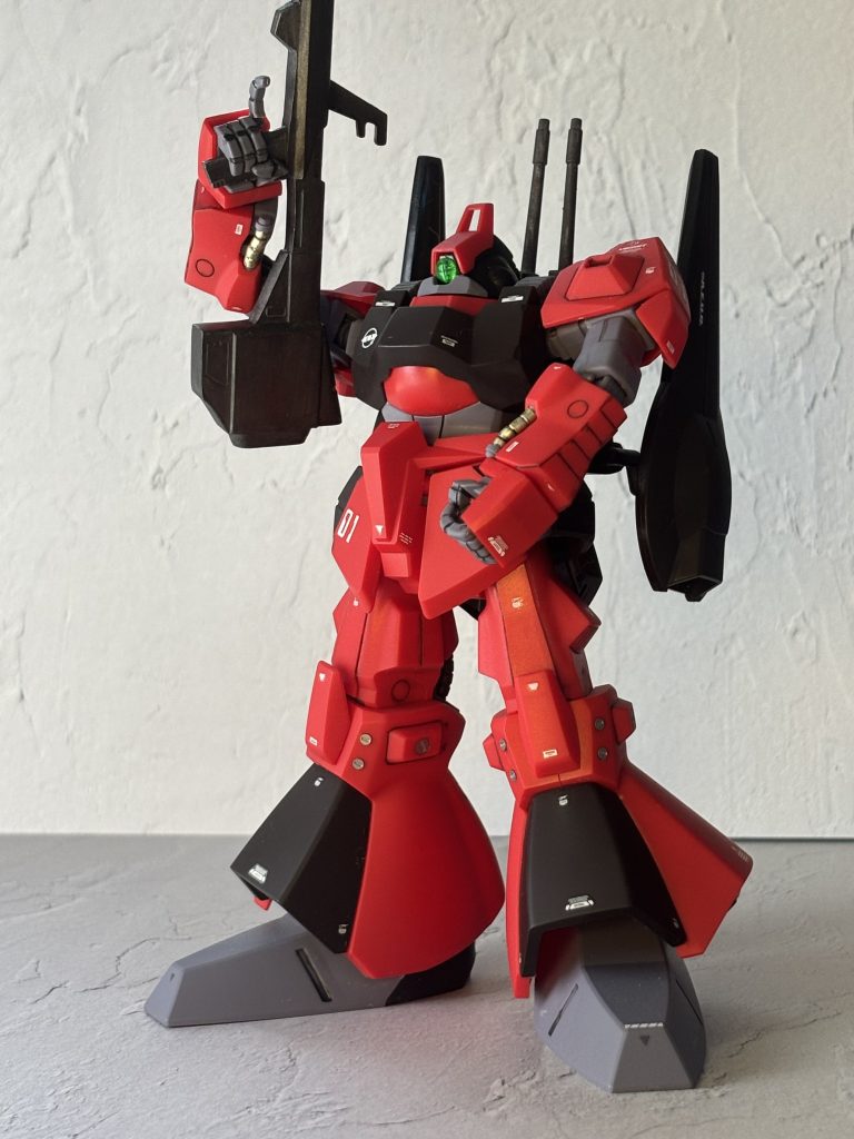 心残りがあるとすればモノアイ、もう少しチャーミングだと申し分ないのですが。