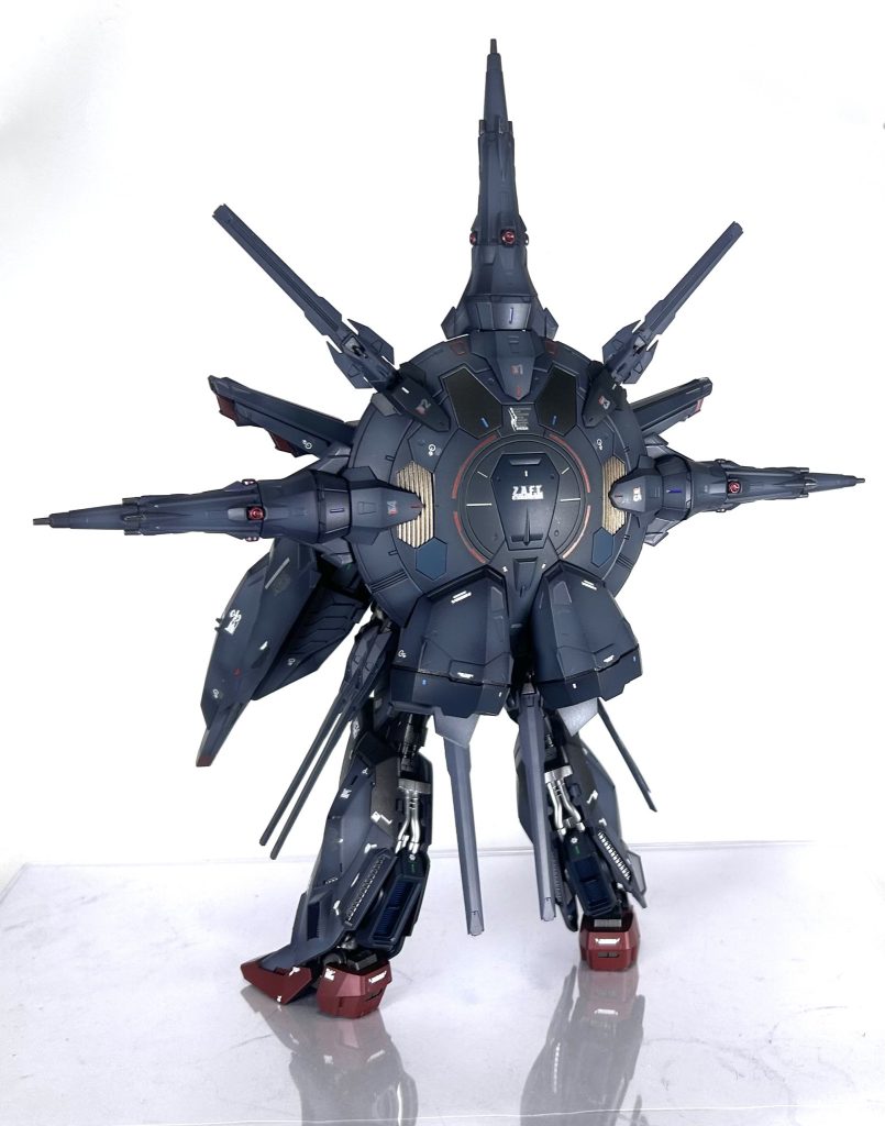 大きいバックパック背面は1色でしたのでゴールド、ブルーグレー、シルバーで塗り分けてみました‼️&nbsp;&nbsp;