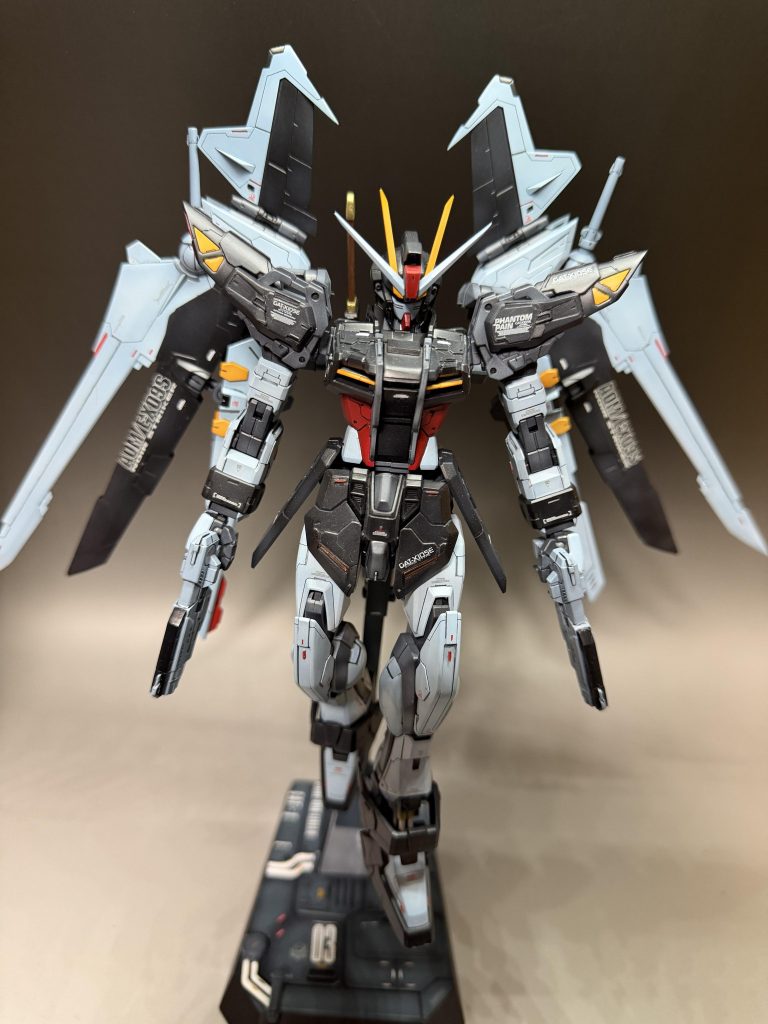 全身と羽を広げてみた