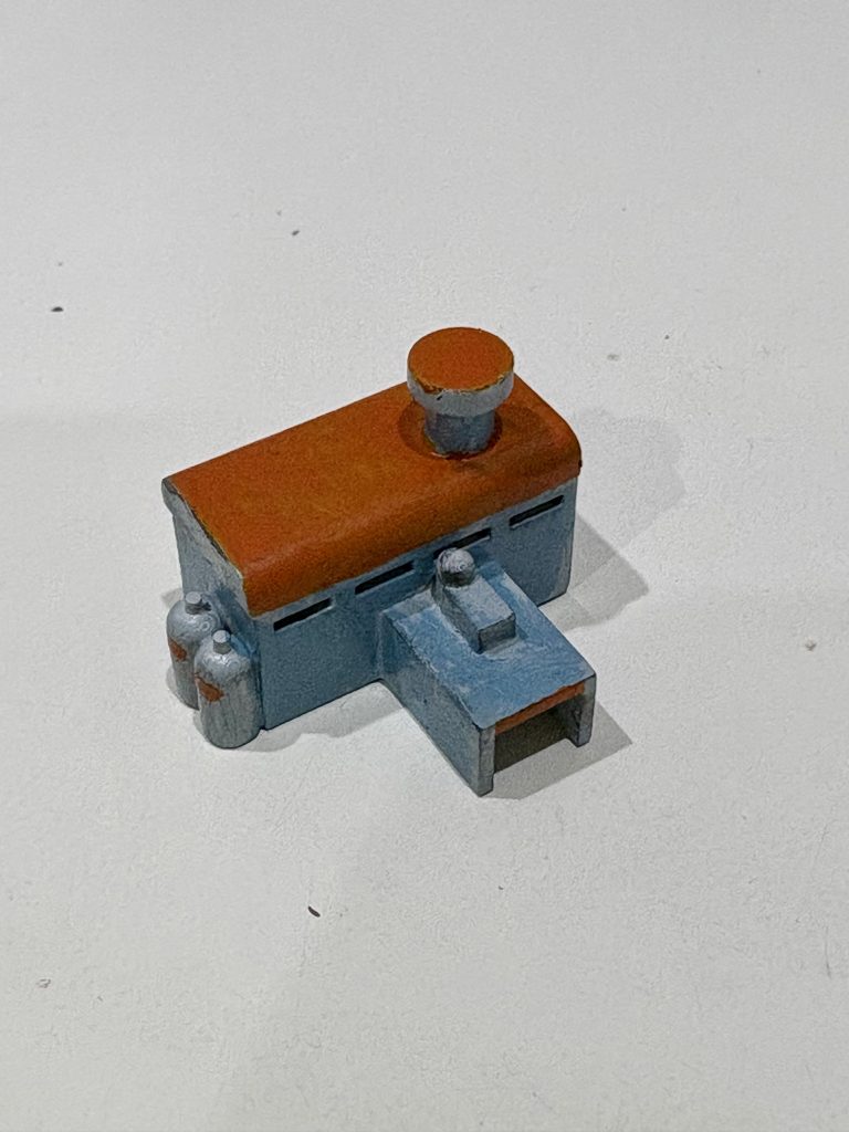 建屋はいつも通り、3Dプリンターで自作ミサイルカバーもです。