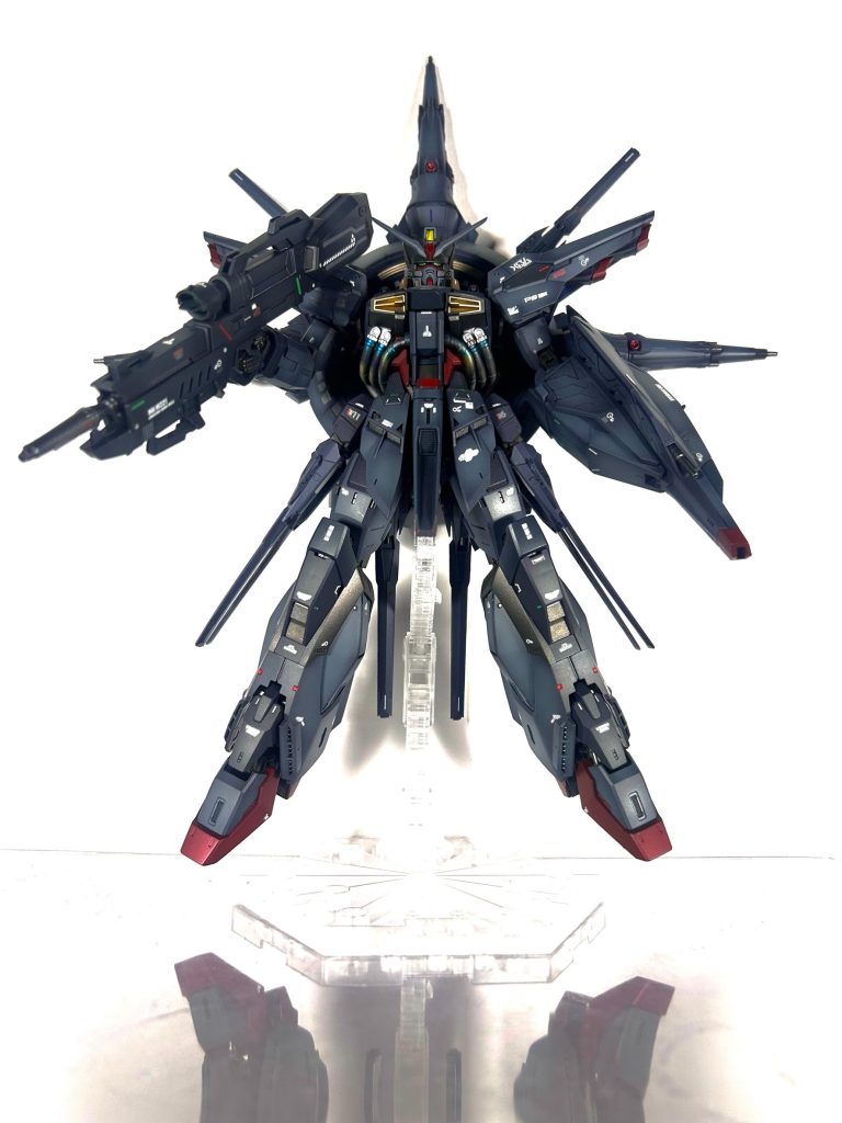 大好きなMG通常版の箱絵でフィニッシュ‼️最後はSEEDで1番好きなラウの最期の機体、プロヴィデンスで締めさせていただきました。塗り分けなど久しぶりにマスキングを多用した作品でした、ですが苦労した分愛着も段違いです✨今年は20作＋年始用に1作品と合計21作品組ませていただきました‼️まだまだやりたいこと沢山あるので2026年も私は止まんねぇからよぉ！だからよ、止まるんじゃねぇぞ‼️今年も作品を見ていただいたり、コメントいただいたり本当にありがとうございました。来年も皆様よろしくお願いいたします🙇2025年は今回で以上です、見ていただきありがとうございました‼️&nbsp;&nbsp;