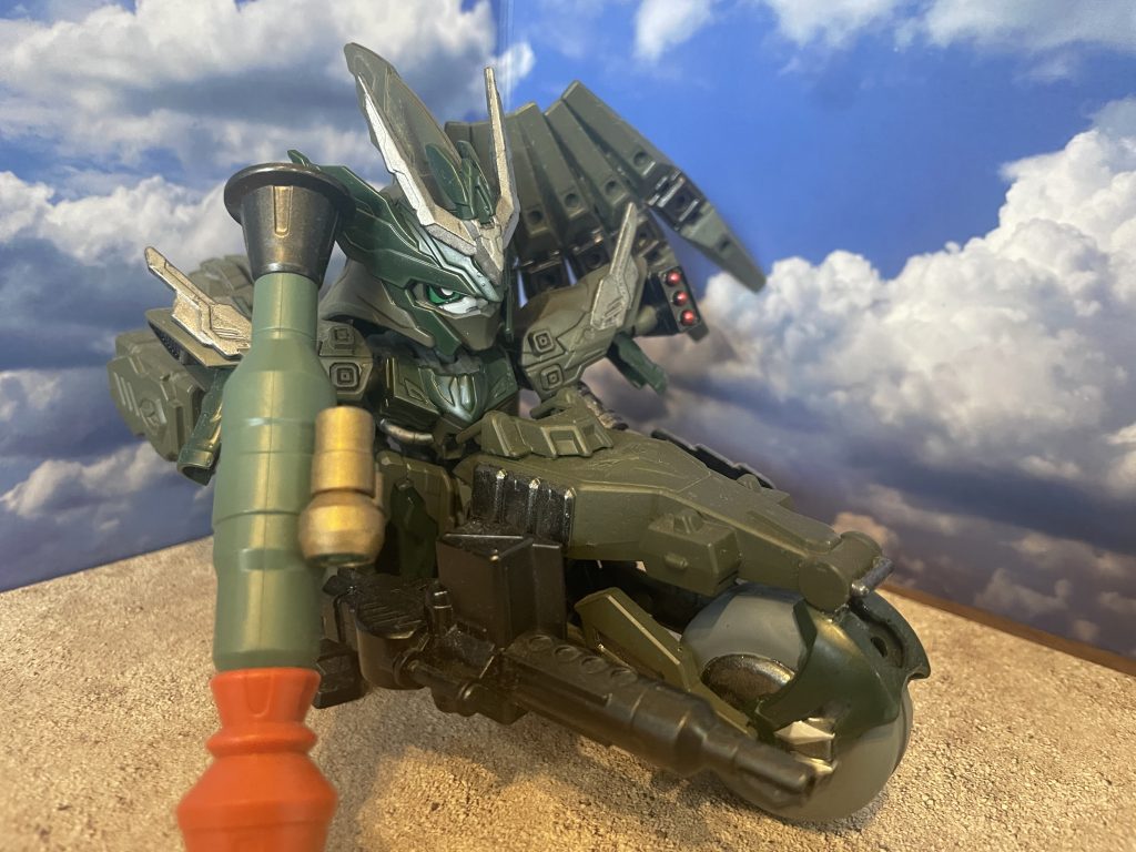 武装はコマンドの世界観に合いそうなものをジャンクの海から