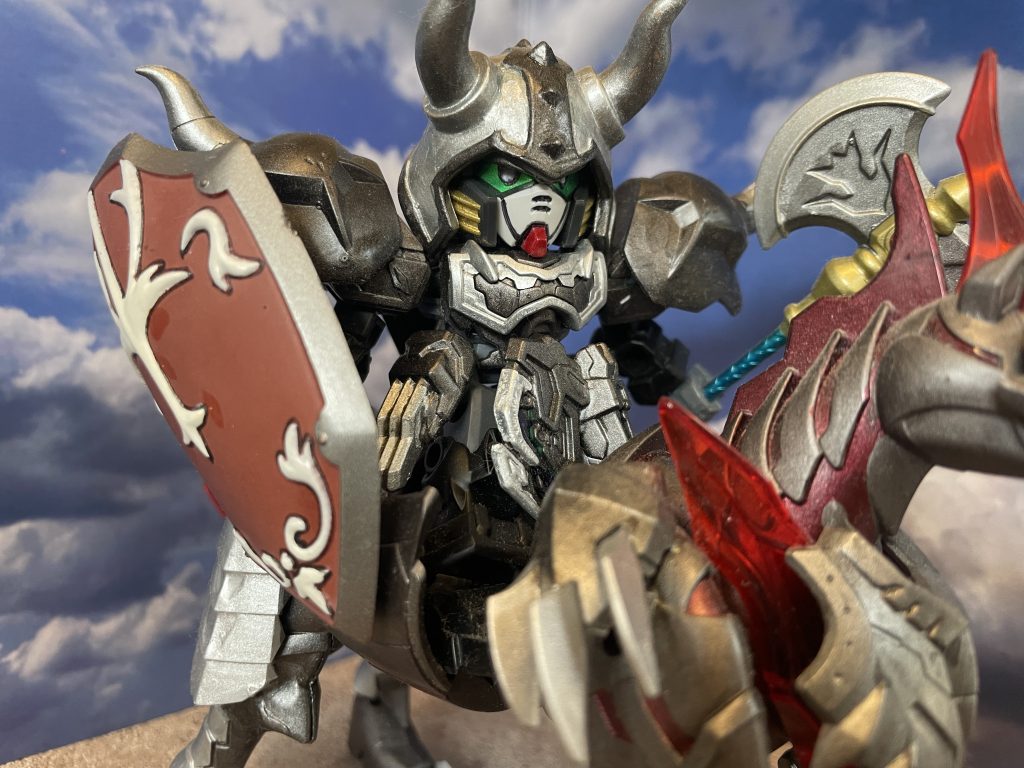 兜や武器は色々なところからリメイクしています