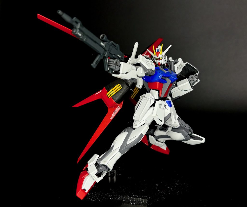 最後に角度を変えてSEED撃ちおかわり！久しぶりにエントリーグレード組んでみましたが、表面処理や塗装までガッツリやると、労力はハイグレードと比べても遜色無いなという事を再確認しました。今年のガンプラはこれで締めくくりといたします。まだ早いですが、今年もGUNSTA様、およびここで繋がった皆様には大変お世話になりました。ここでの交流が間違いなく良いモチベーションになっていると感じています。来年も良いプラモデルライフ過ごせますように。良いお年を！