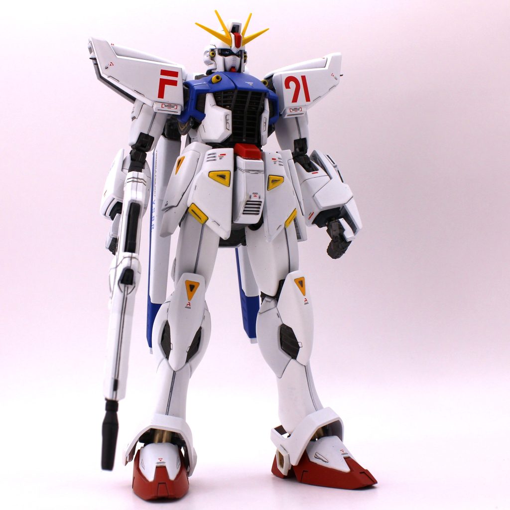 MG ver.2.0は触った事がありませんが、ちょっと調べた限りでは完全に1.0の上位互換と呼べる代物のようなので、1.0は余程思い入れがない限り触らない方が吉だと思います。