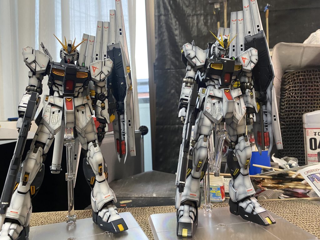 左が以前作ったやつ。2体目なのでサクサク進みました。前のやつより濃いめのグラデにしました。