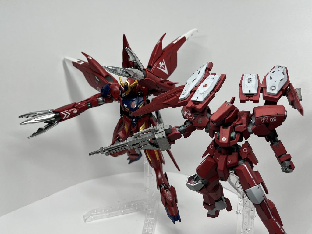 ライドがルプスレプオスを手に入れてからは新生鉄華団メンバーが搭乗副団長『団長！うちは台所事情が厳しいんですから弾は節約して下さいっ！ライド『お、おう。