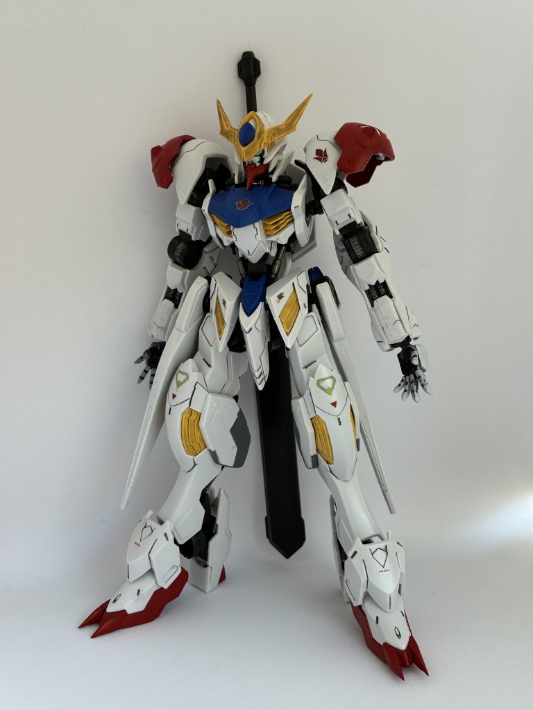 いつも通り難しいことはせず、仕上げました。ハンドパーツはビルドハンドを使用。デカールは専用のガンダムデカール等です。