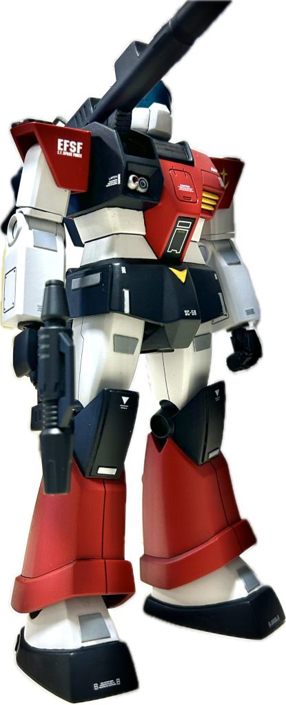 胸のくぼみが少しイマイチに感じたので、ディテールアップパーツを盛ってカメラセンサーみたいにしました。