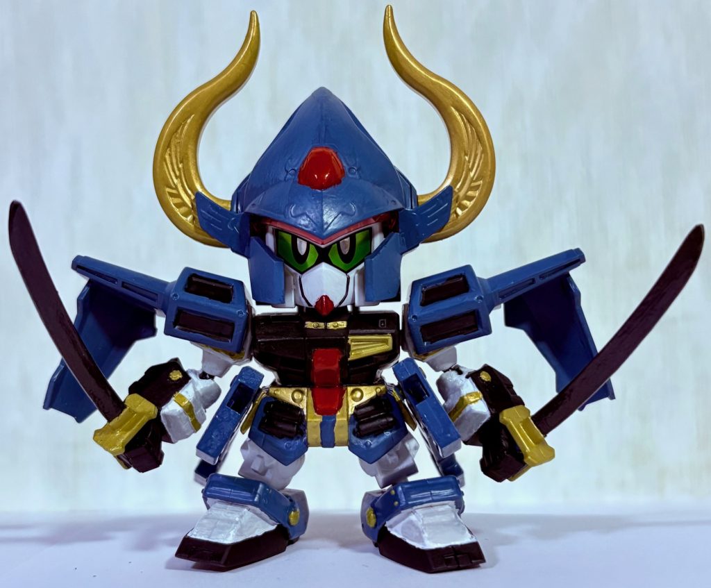 今回はマークⅡとして紹介したが実は鎧がもうひとつあり、交換して「バーザム将軍」として遊ぶ事も可能である。バーザム将軍は単体でも紹介予定なので、しばしば待たれよ(zaku-kao5)