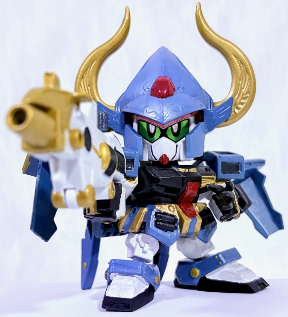 開き手(左手のみ)も付いてるので、あぶない刑事のタカ(舘ひろし)っぽいポーズもとれる(zaku-kao6)