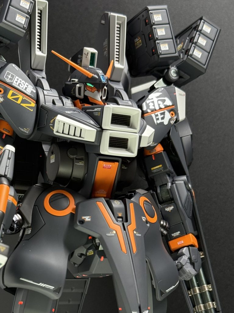 各種センサーには広シールの上からハイキューパーツのホロシールを貼り付け