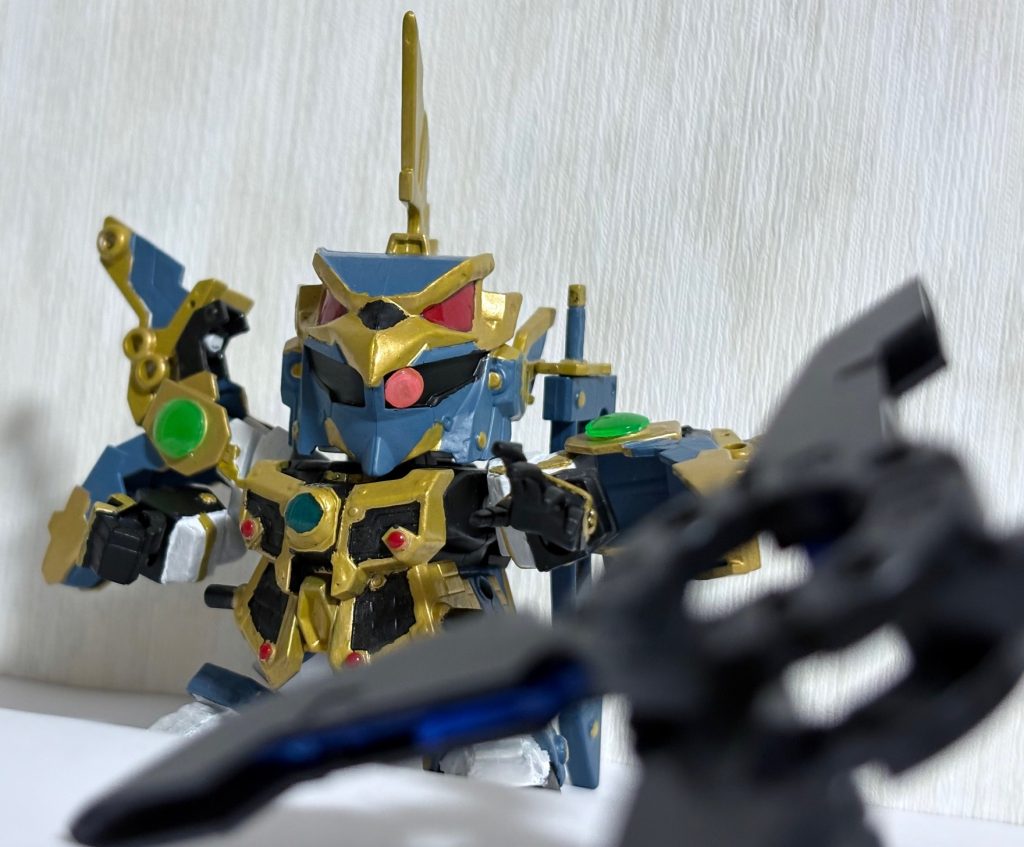 ちなみに刃斬武の状態だと三面剣全員の技が使える(以下ここから男塾ネタが続く)。これは雷電の大往生流秘技・輪笙蓮華 ( りんしょうれんげ )である。