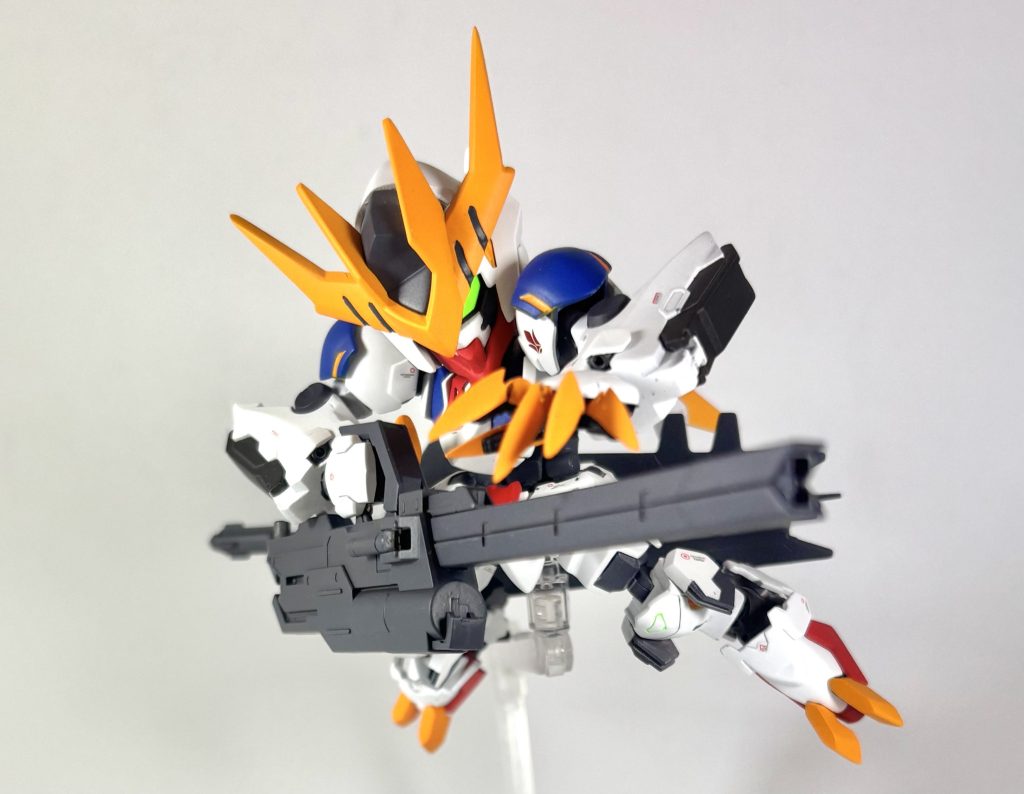 その他の武装はこんな感じです。太刀や大型レールガンはゲーム作品でのみの使用ですが印象的なので追加しました。