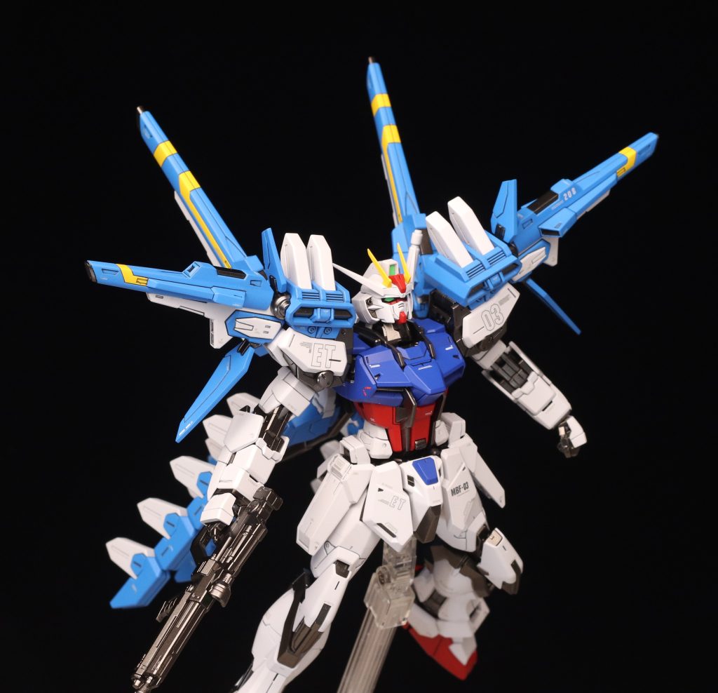 シールドは肩が干渉するので持てなくなりました……