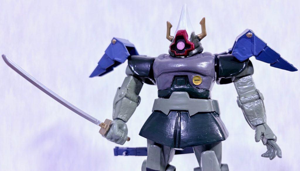 不思議と刀も似合うな、ドムは。