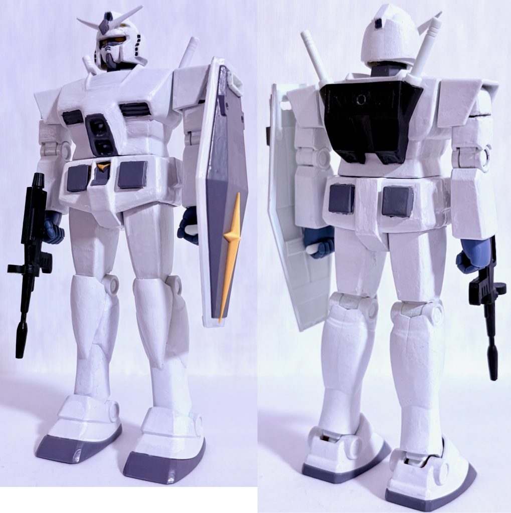 フロントビューとリアビュー。ビームサーベルだけだとちと寂しいので、ビームライフルとシールドも装備させた。ハイパー化ガンダムといいつつ、G-3ガンダムとしても作っているのでシールドもグレーにした。