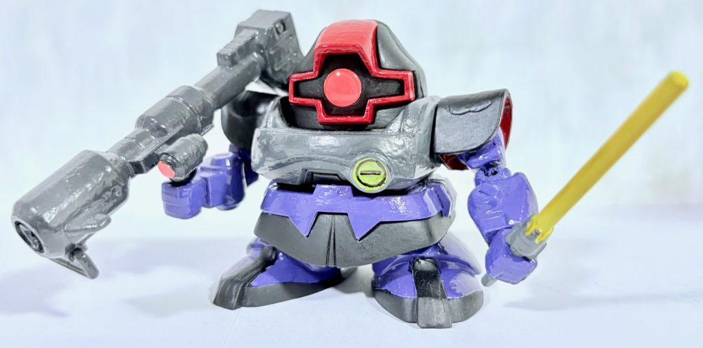 その次は夏に買ったGジェネゼロのドム。これも腕にボールジョイントを仕込んで可動範囲を広げたっけ。