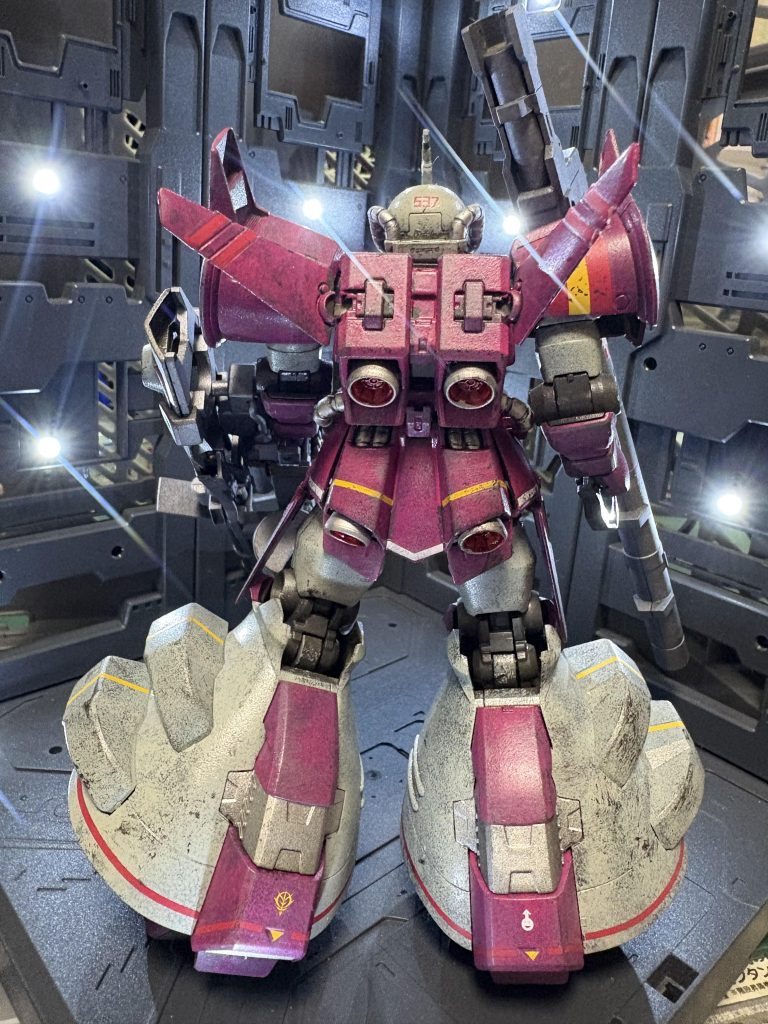 もともとリアルタイプカラーだったのでラインデカールが多いです。