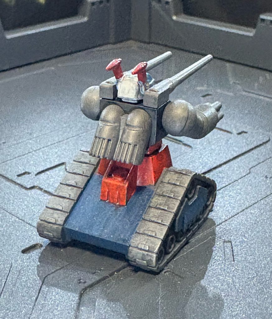 ガンタンク後ろ!自分だけガンプラにハマってからはエアブラシとかであまりガンダムマーカーを使わなくなってしまいました。