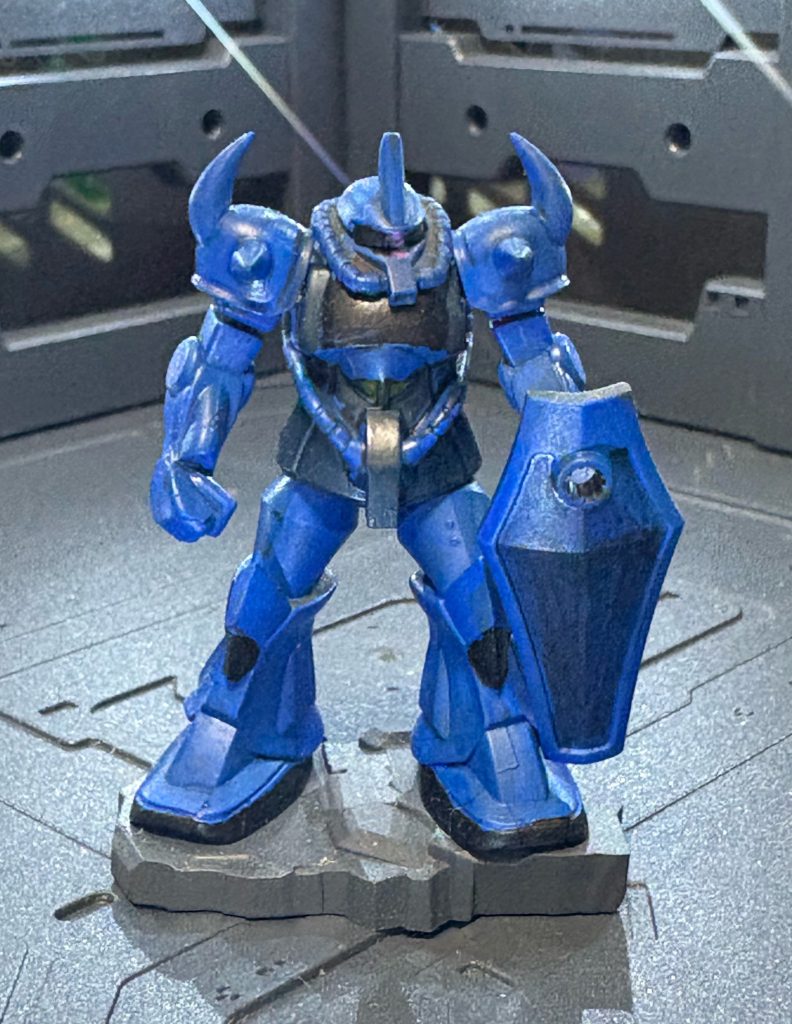 グフ!とはいえ経年劣化と最新のマーカーと違い隠蔽力に不足感を感じつつ。これが味だと自分に言い聞かせて。