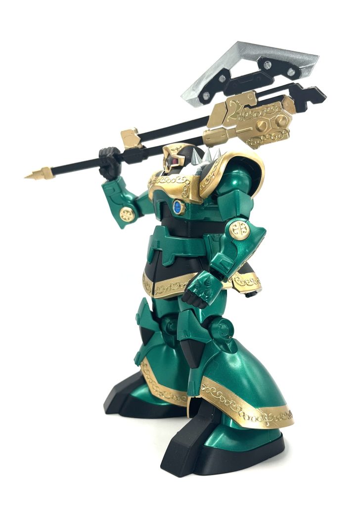 専用の大型ヒートホークはザクⅡで使用したので、コトブキヤさんの武器セットから良さげなのを使用しました！