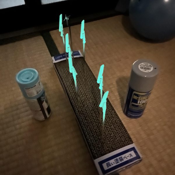 夜光塗料を使って、オリジナルディスティニー制作中！！光るーー！！（3枚目）