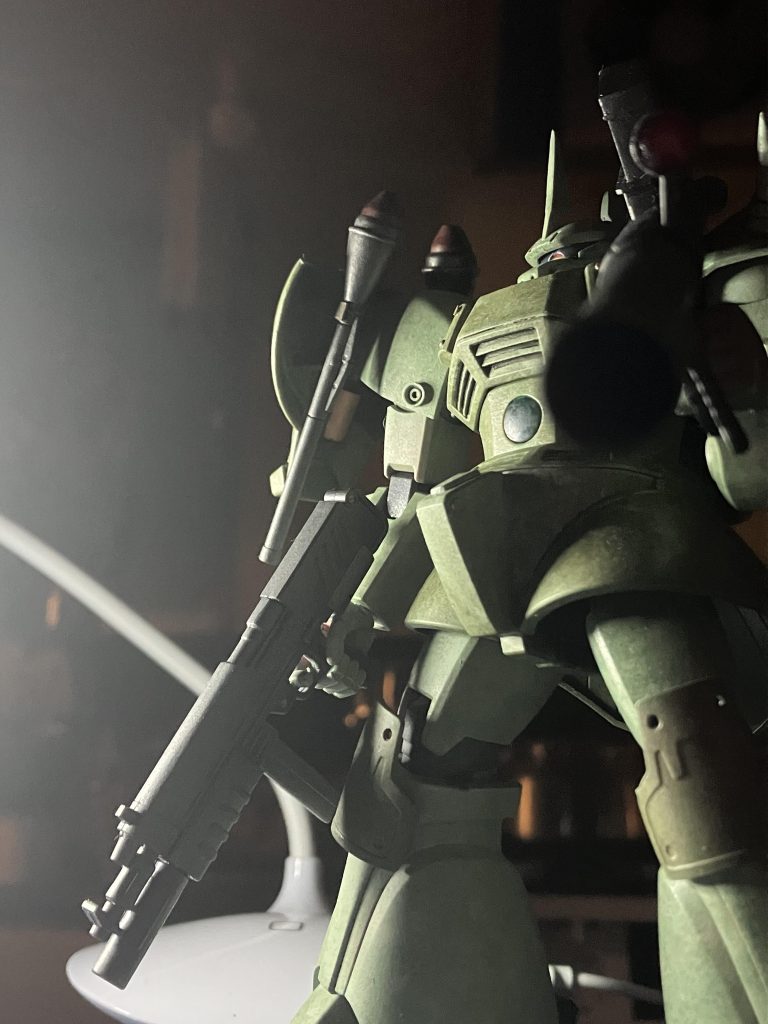 …それはすでに、形骸であるあえて、言おうカスであると！&nbsp;…「カスはテメェだろうが」オデッサ陥落からのジャブロー攻略失敗にソロモンも落ちた敗戦濃厚の中で聴く総帥のアレはなんだ？ヒューエンデン基地の責任を取る事もなくいち早く脱出した司令を俺は殴った、あそこで散っていた者達への言葉はないのかと&nbsp;&nbsp;&nbsp;