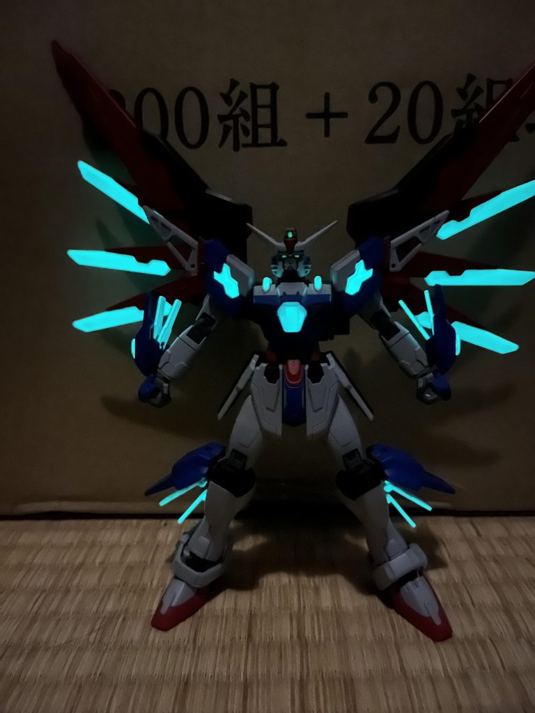 はじめて光らせた時は感動！！！何回も電気つけたり消したりしてニヤニヤしてました笑