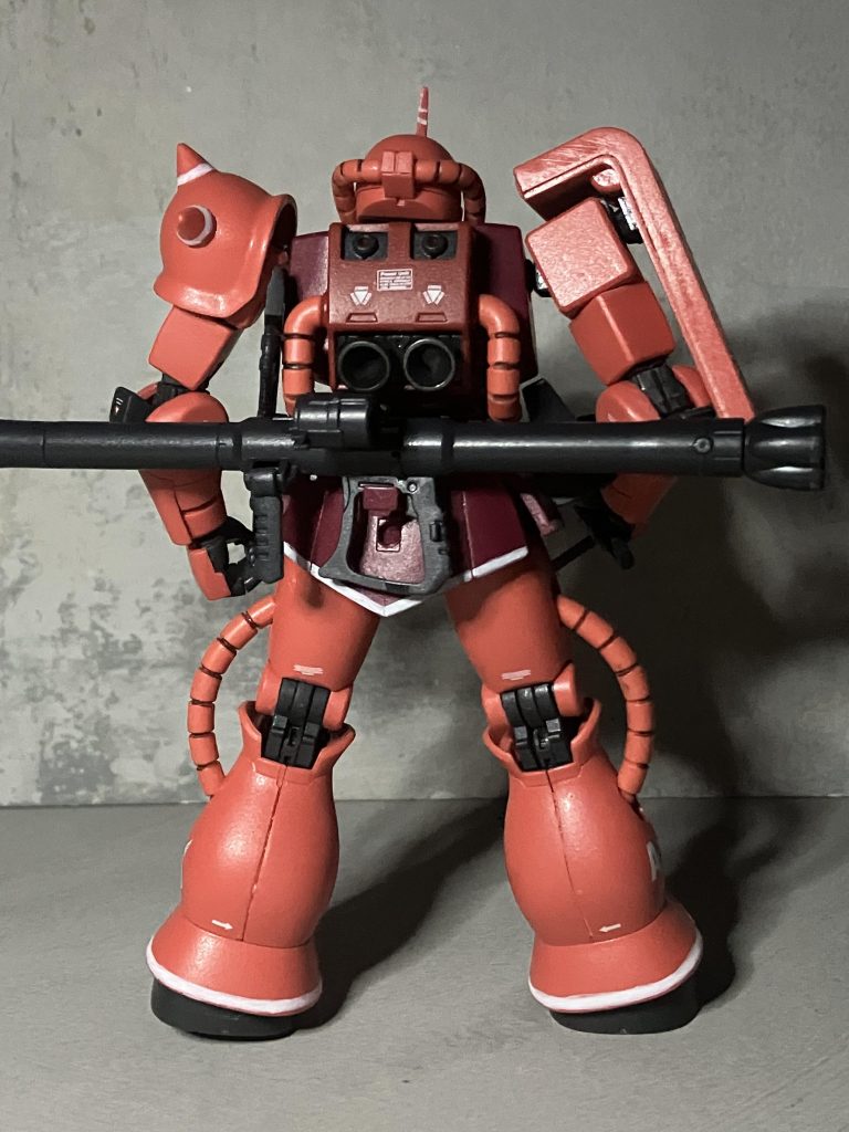 ガンスタに登録する前は、ずっと見る専でウサ男さんの作品を見て、自分もいつか…と思って、いざガンプラ始めると塗装してるって言うσ(^_^;)ウサ男さんの足元には全く及びませんが、成型色仕上げも楽しいな☺️と思って製作出来ました