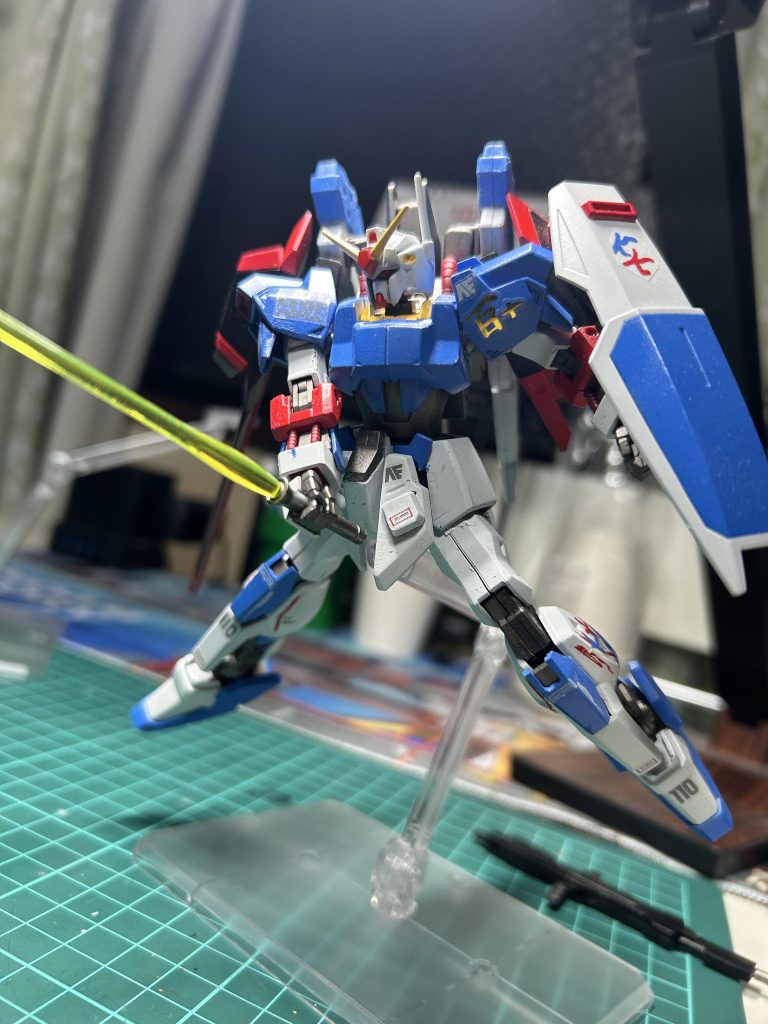 サーベルは百式のまんまですねぇ