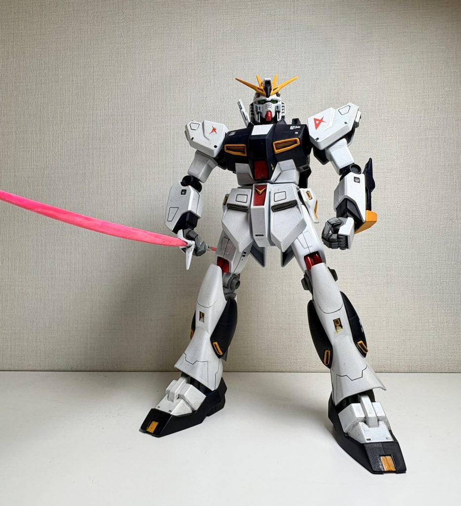 旧1/100 νガンダム