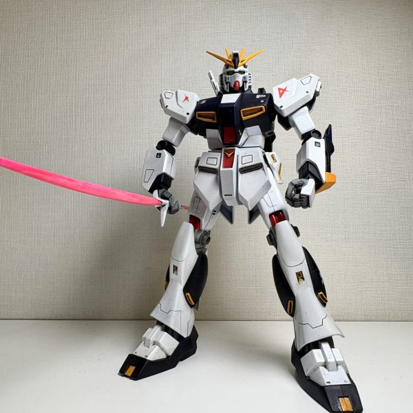 旧1/100 νガンダム