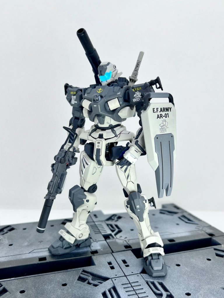 ネットで軽キャノンのホワイトディンゴ隊バージョンを見て、パクらせて…もといお手本にさせて頂きました。行き当たりばったりで塗装してみましたが、なかなかいい感じに仕上がったと思います。