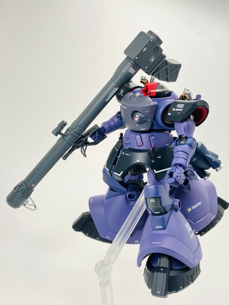 高機動形態でバーニアをフル活用🈵🤩　ホントはもう少し腰を落とした蹲踞みたいな姿勢🥳