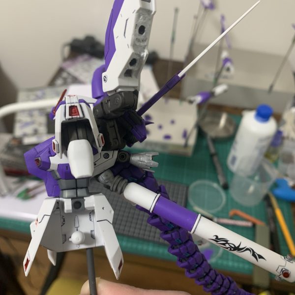 ・HG 1/144 Hi-νガンダム・童友社 御模道 ATKガール 四聖獣 青龍・ヘビィウェポンユニット オービットサークルのミキシングです。カラーリングは紫と白ベースにしました。設定、細かい装飾はコレからです。コレが完成したらガンダム（麒麟）を予定してます🙇（4枚目）