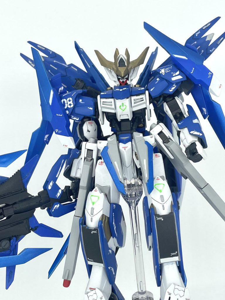 ASW-G08RHガンダムバルバトスラグナシータ知られざる闘いから一年の月日を経て、より強力になったラグナの新形態。1〜6形態と同様に、その変化はバックパックや武器に色濃く現れている。