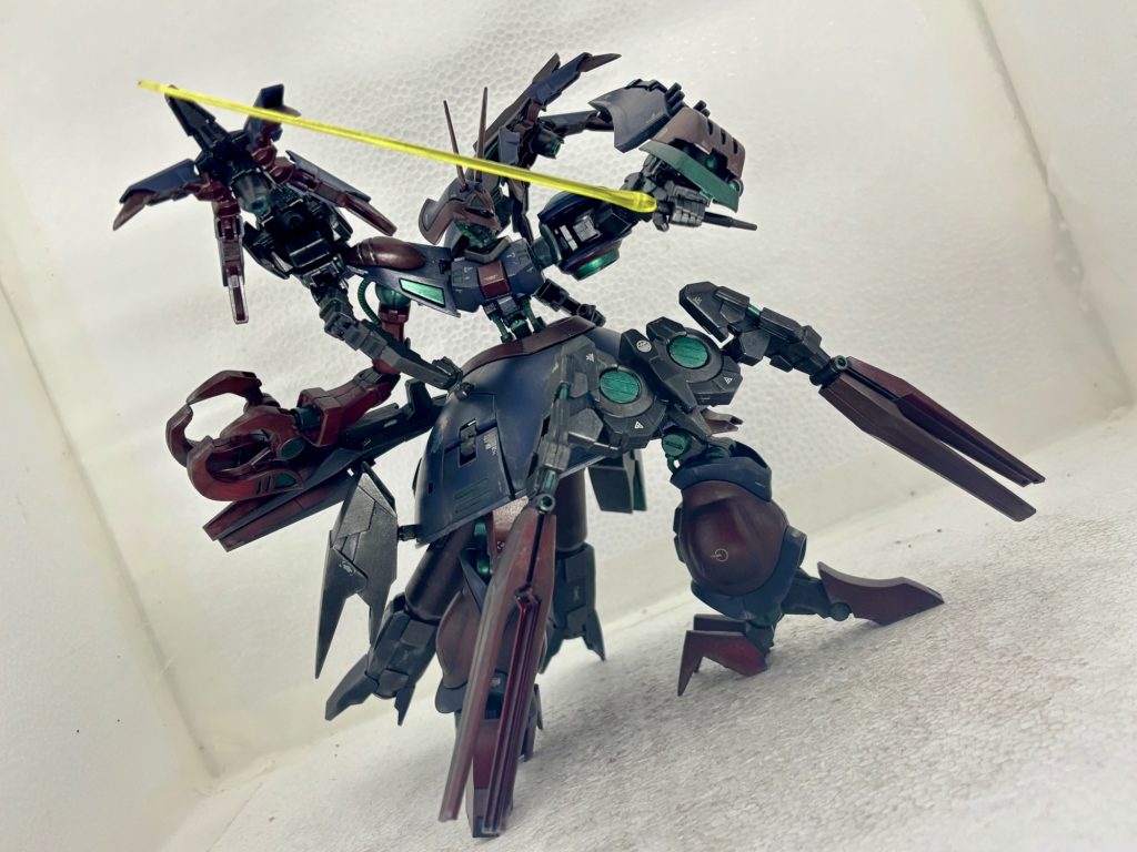 サーベル構え。